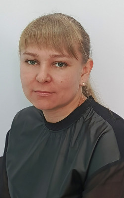 Помощник воспитателя Елгина Светлана Владимировна Помощник воспитателя Елгина Светлана Владимировна